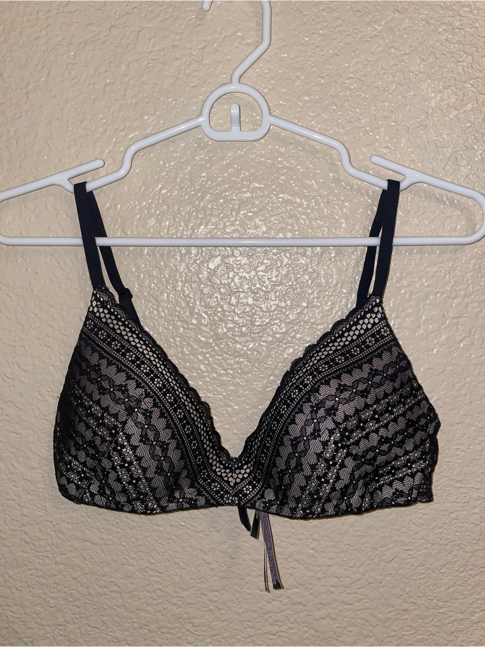 Black Lace Wireless Bra Victoria’s Secret 36 B